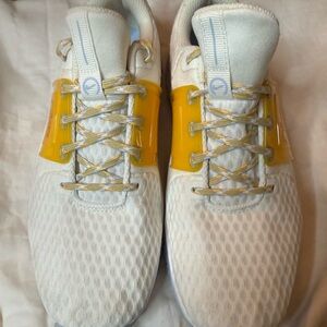 Nike White and Yellow Sneakers size 7 athletic lightweight breathable running